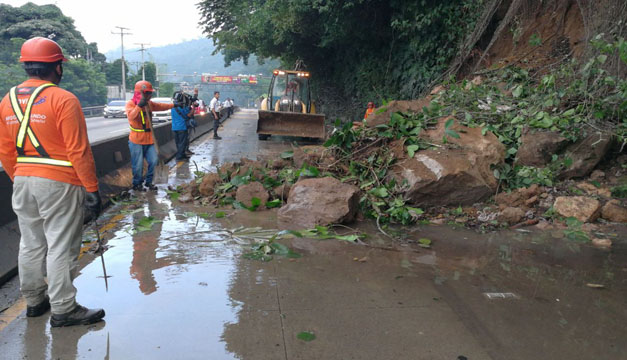 Gobierno informa de cierre preventivo de la carretera a Los Chorros debido al riesgo por las lluvias gobierno-informa-de-cierre-preventivo-de-la-carretera-a-los-chorros-debido-al-riesgo-por-las-lluvias